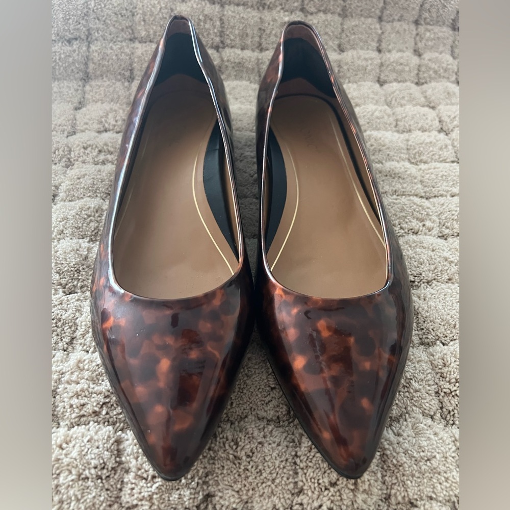 Vionic Women's Pointed Toe Tortoiseshell Patent Flats in Brown - Picture 10 of 14